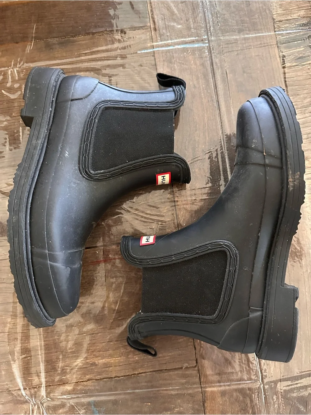 Hunter Black Chelsea Short Rain Boot with Logo Trim